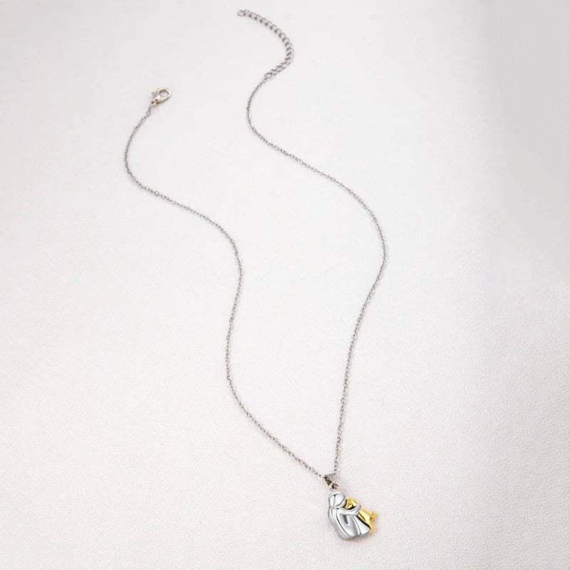 Cuddle Necklace – A Symbol of Unbreakable Bond